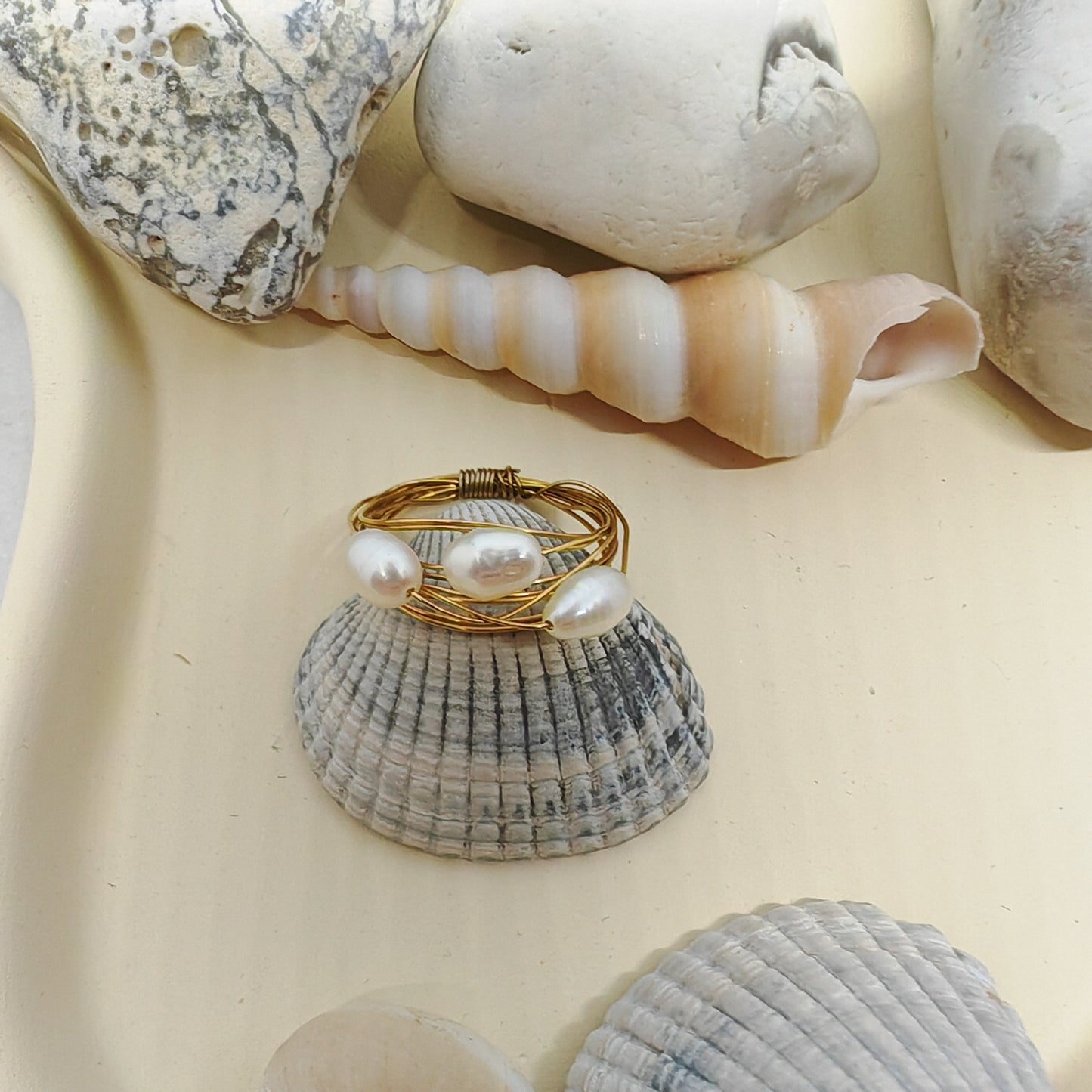 PRÉCIEUSE - bague fine - 3 perles