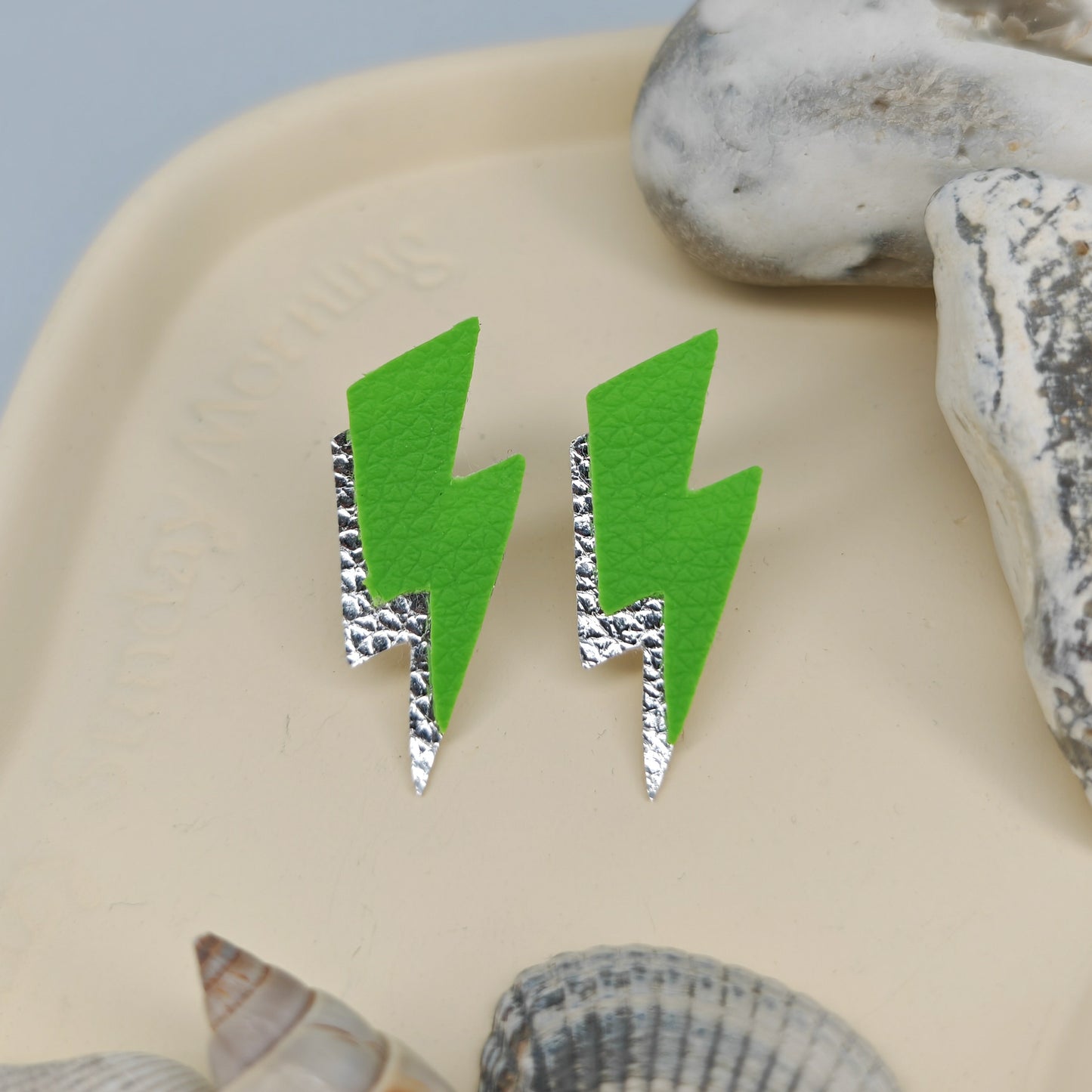 ELECTRIQUE - boucles d'oreilles éclair - PLUSIEURS COLORIS