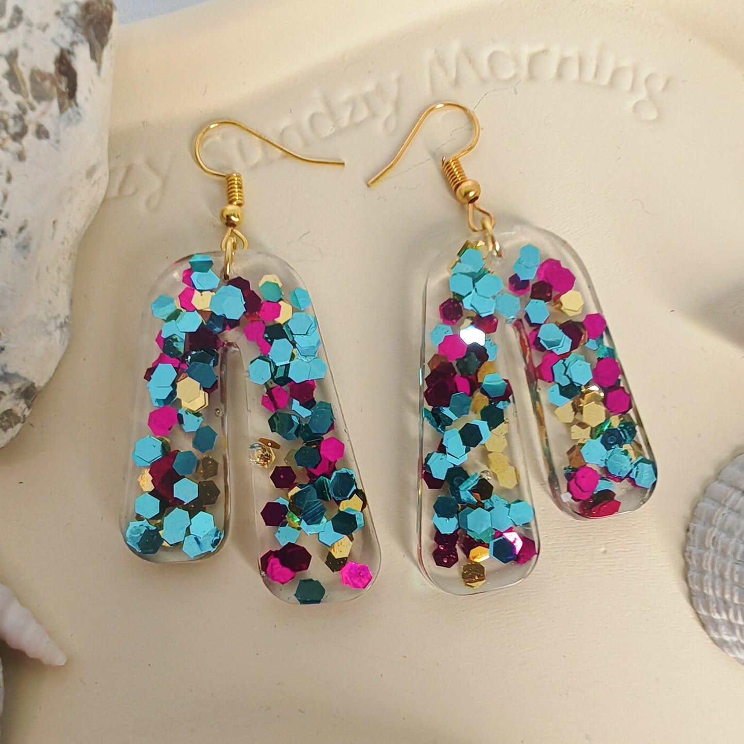EXCENTRIQUE - boucles d'oreilles - résine et paillettes - plusieurs coloris