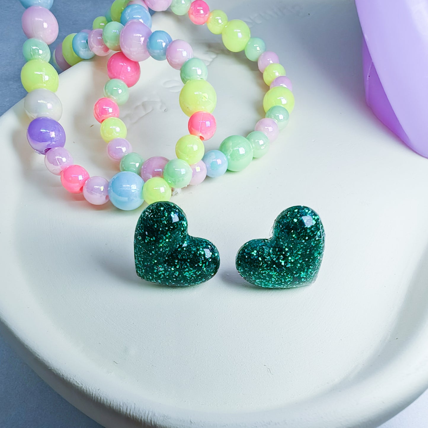 AMOUREUSE - boucles d'oreilles - cœur paillettes sur tige - PLUSIEURS COLORIS