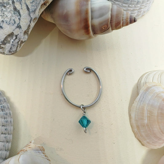 SPÉCIALE - faux piercing - petit anneau argenté / perle swarovski