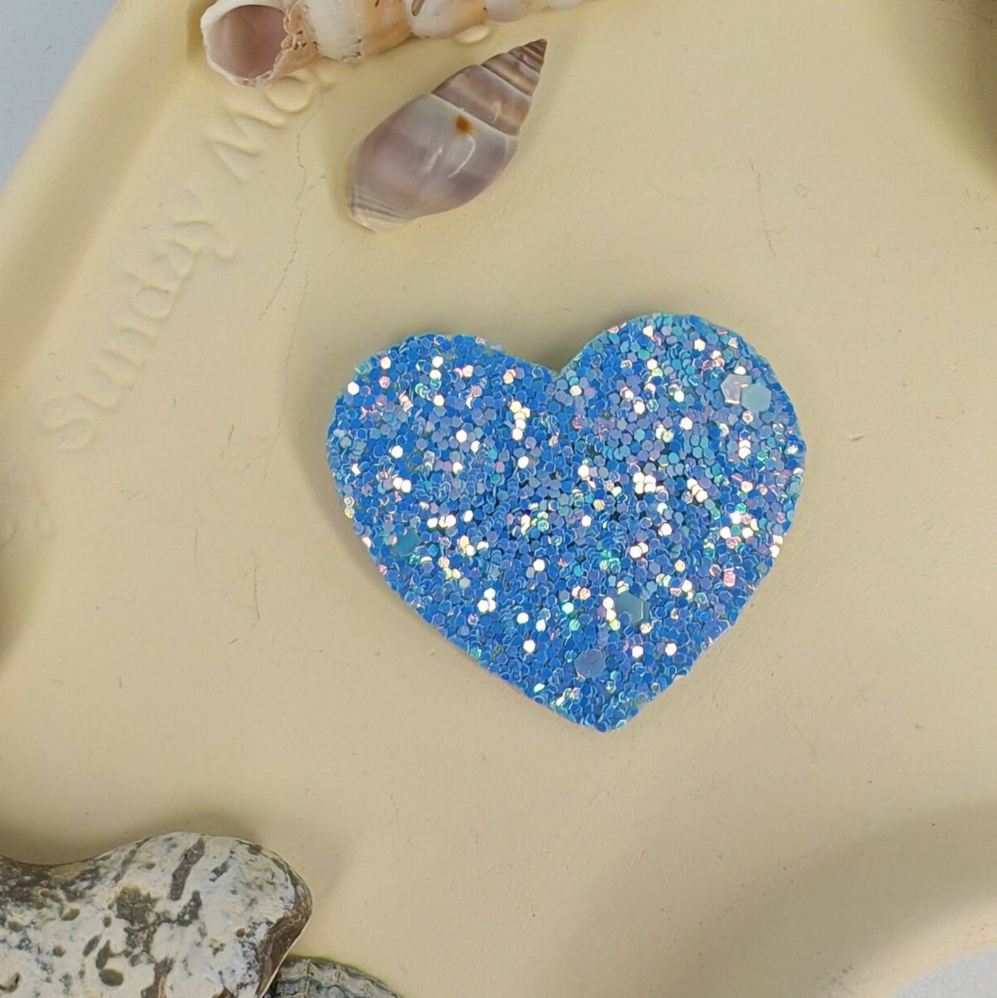 MALIGNE - broche coeur - tissu paillette