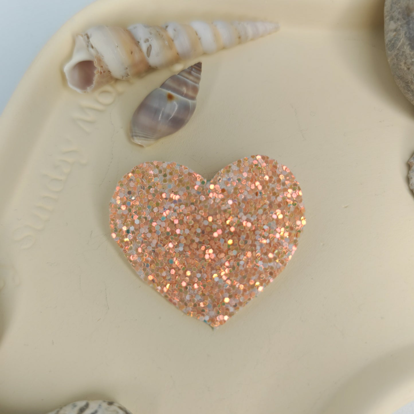 MALIGNE - broche coeur - tissu paillette