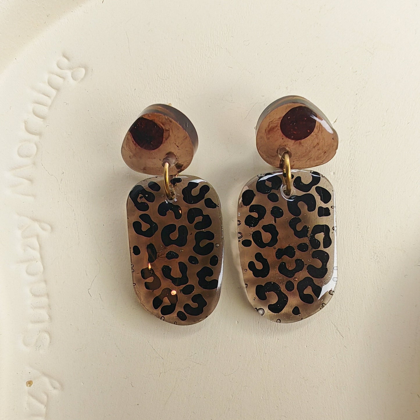 boucles d'oreilles motif leopard SAUVAGE