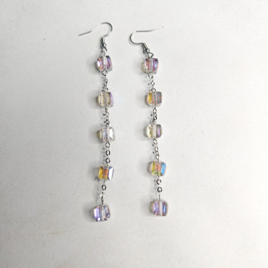 boucles d'oreilles pendantes perles de verre carrées